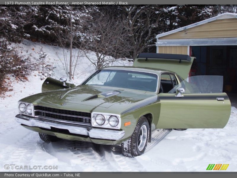 Amber Sherwood Metallic / Black 1973 Plymouth Satellite Road Runner