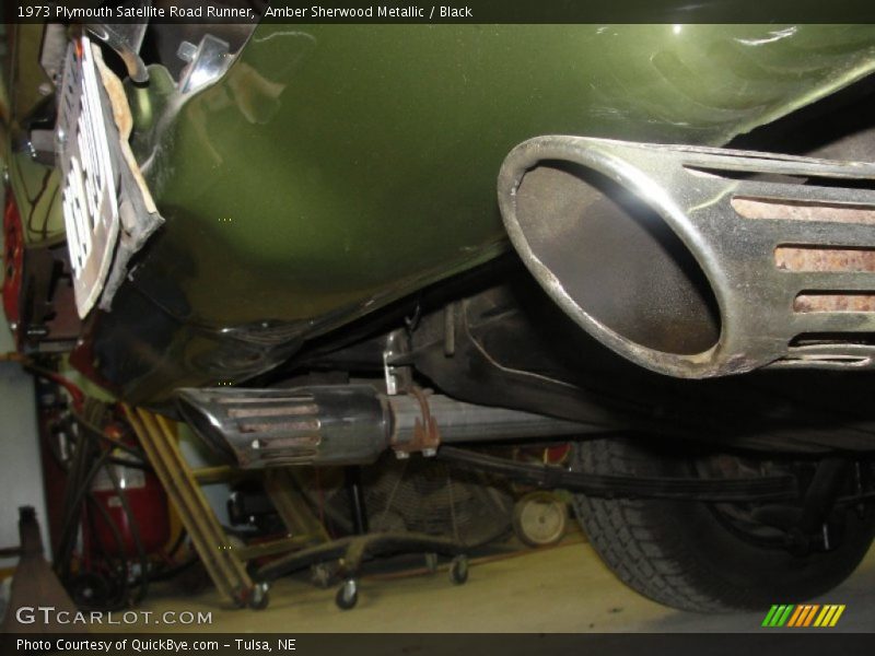 Amber Sherwood Metallic / Black 1973 Plymouth Satellite Road Runner