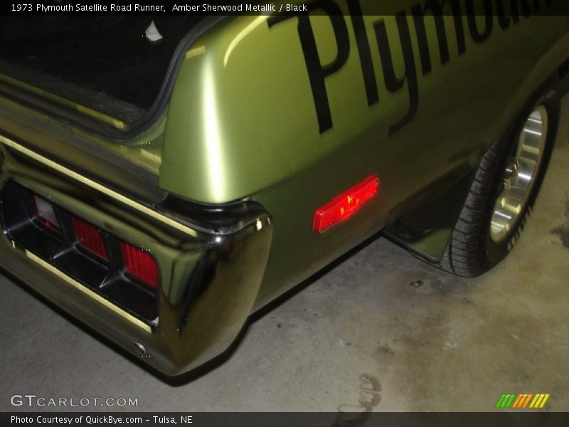 Amber Sherwood Metallic / Black 1973 Plymouth Satellite Road Runner