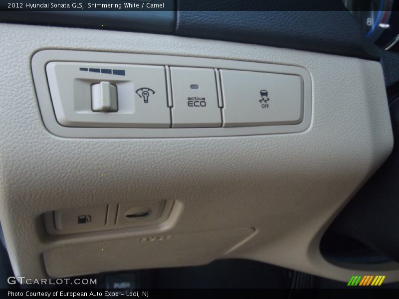 Shimmering White / Camel 2012 Hyundai Sonata GLS