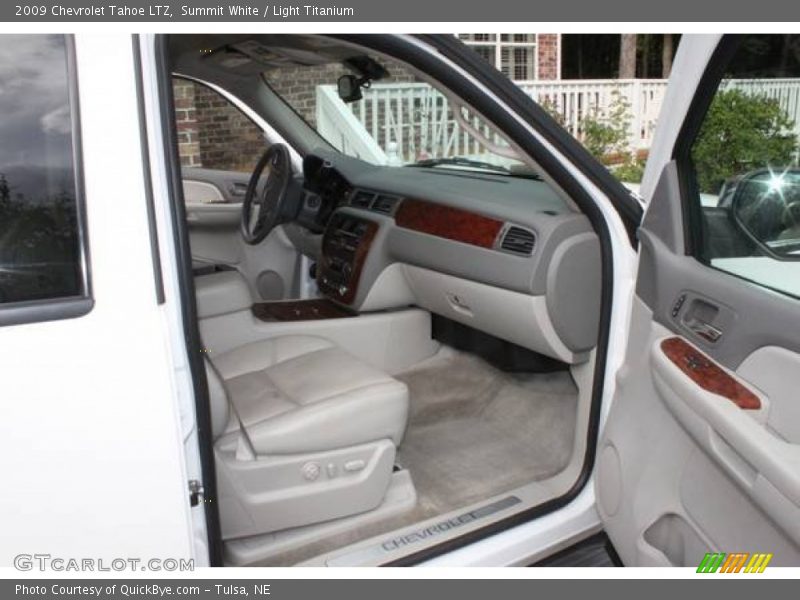 Summit White / Light Titanium 2009 Chevrolet Tahoe LTZ