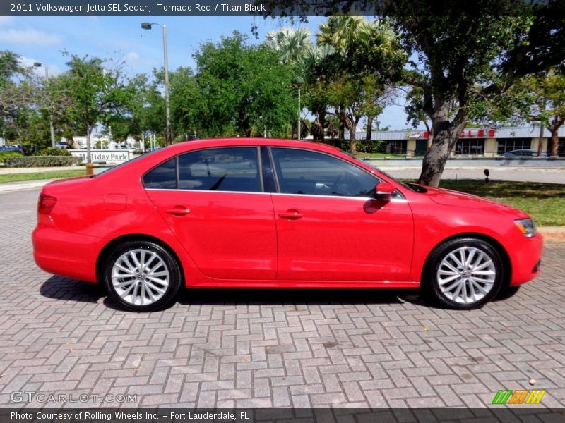 Tornado Red / Titan Black 2011 Volkswagen Jetta SEL Sedan