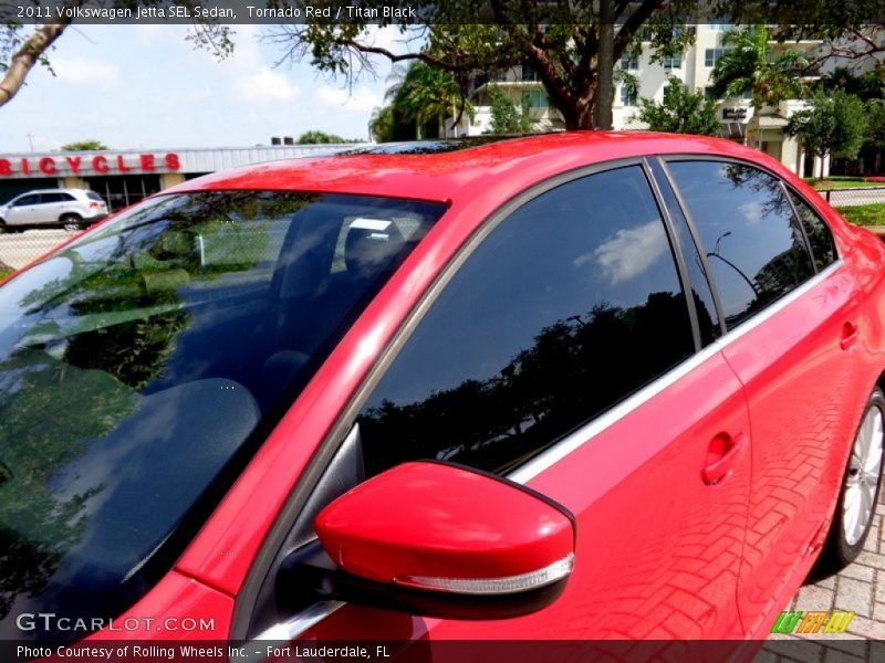 Tornado Red / Titan Black 2011 Volkswagen Jetta SEL Sedan