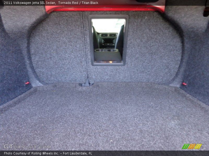 Tornado Red / Titan Black 2011 Volkswagen Jetta SEL Sedan