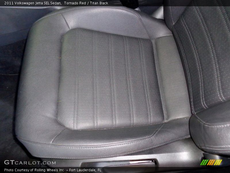 Tornado Red / Titan Black 2011 Volkswagen Jetta SEL Sedan