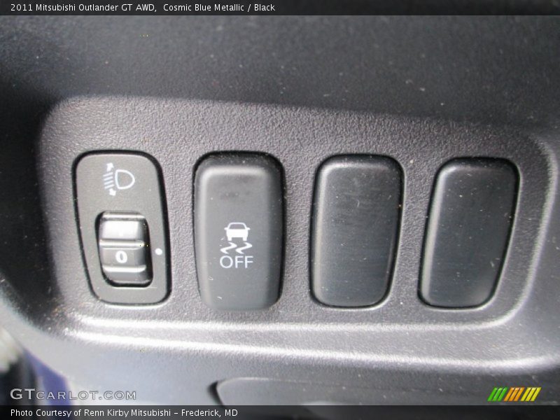 Cosmic Blue Metallic / Black 2011 Mitsubishi Outlander GT AWD