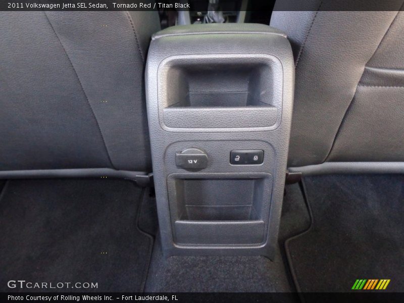 Tornado Red / Titan Black 2011 Volkswagen Jetta SEL Sedan