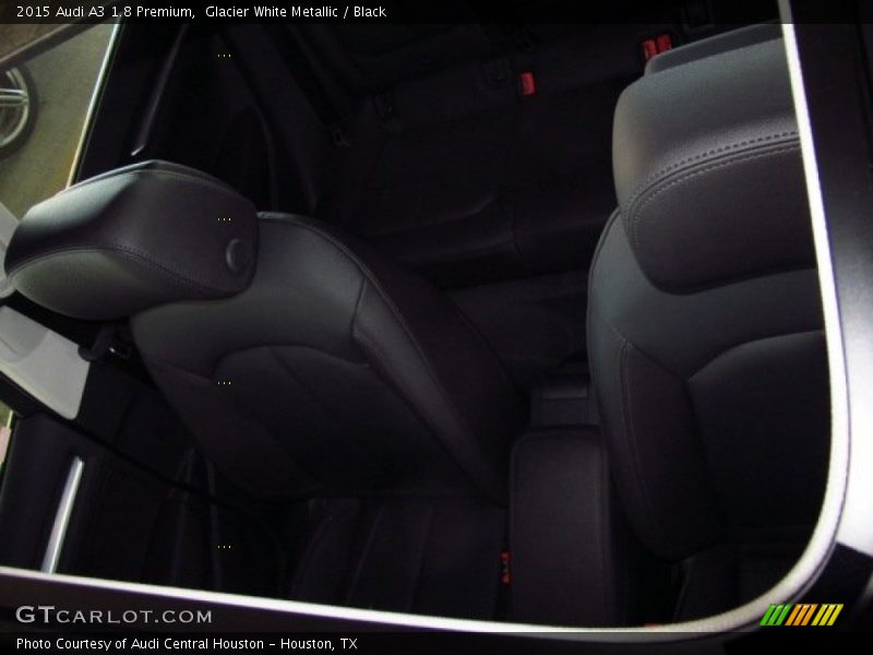 Glacier White Metallic / Black 2015 Audi A3 1.8 Premium