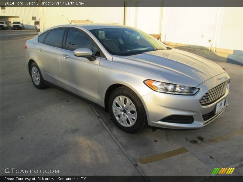 Ingot Silver / Earth Gray 2014 Ford Fusion S