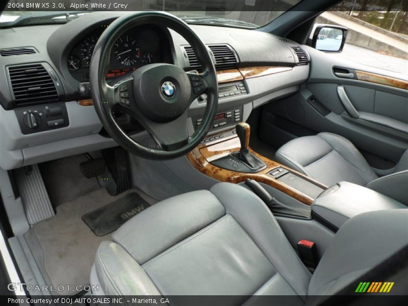 Alpine White / Grey 2004 BMW X5 3.0i