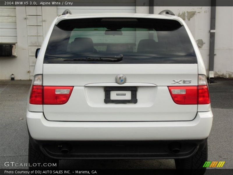 Alpine White / Grey 2004 BMW X5 3.0i