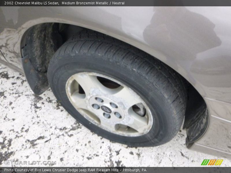 Medium Bronzemist Metallic / Neutral 2002 Chevrolet Malibu LS Sedan