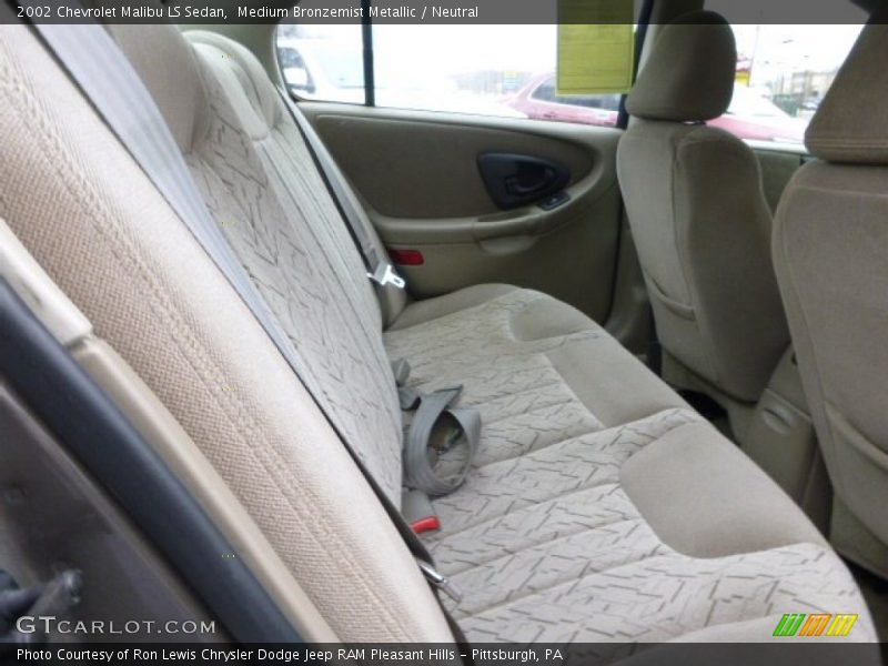 Medium Bronzemist Metallic / Neutral 2002 Chevrolet Malibu LS Sedan