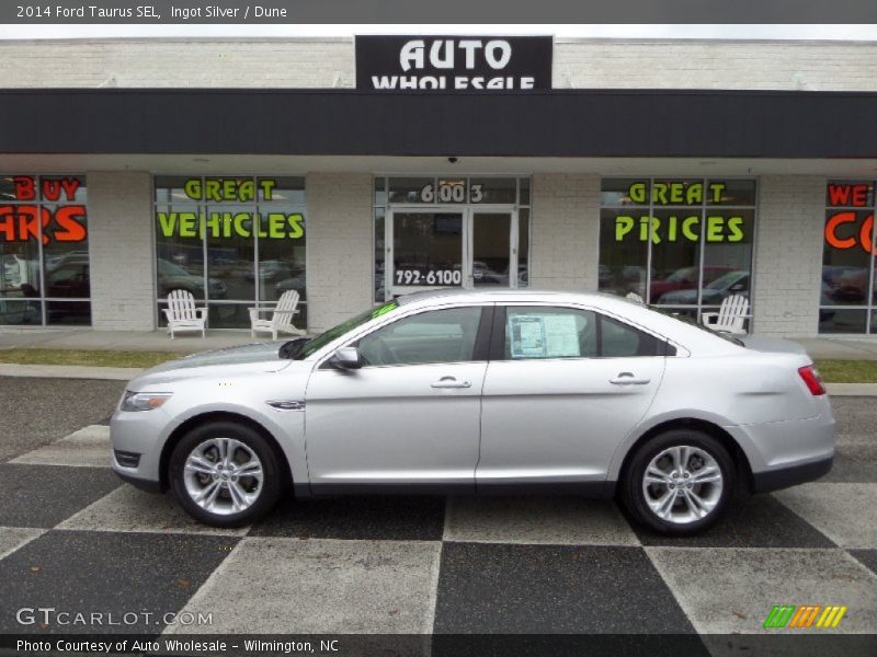 Ingot Silver / Dune 2014 Ford Taurus SEL