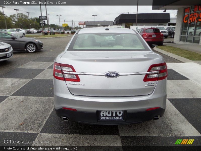 Ingot Silver / Dune 2014 Ford Taurus SEL