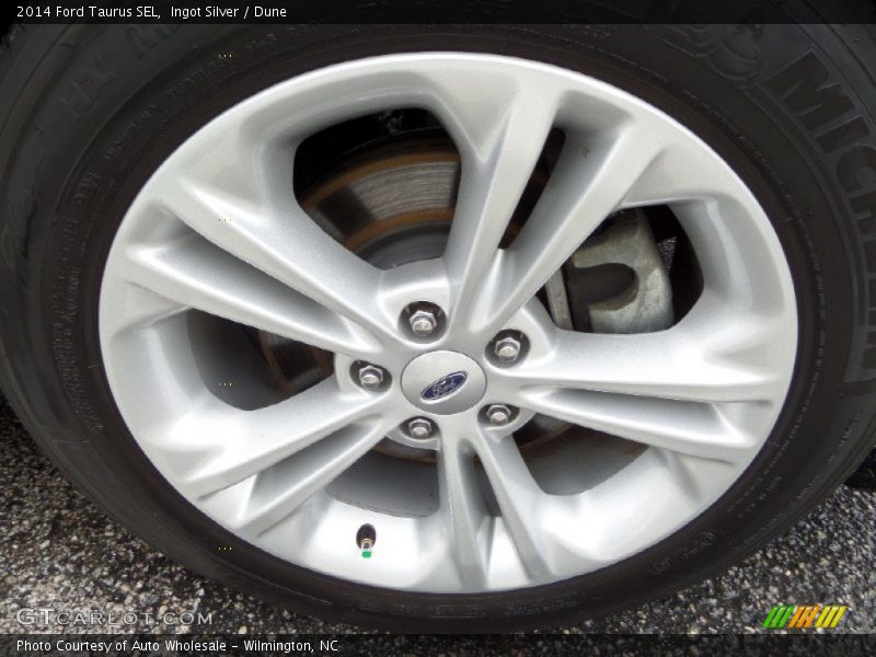 Ingot Silver / Dune 2014 Ford Taurus SEL