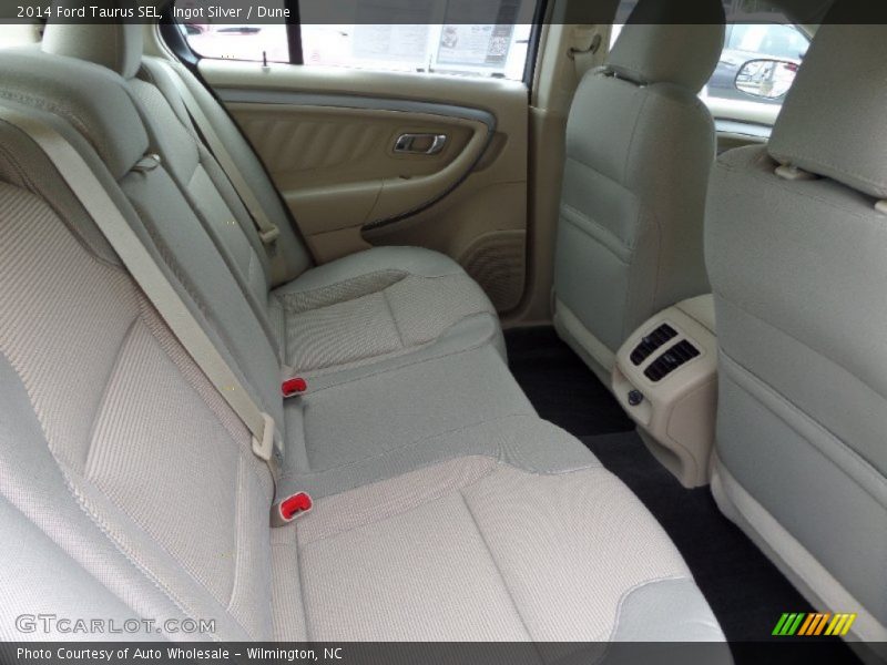 Ingot Silver / Dune 2014 Ford Taurus SEL