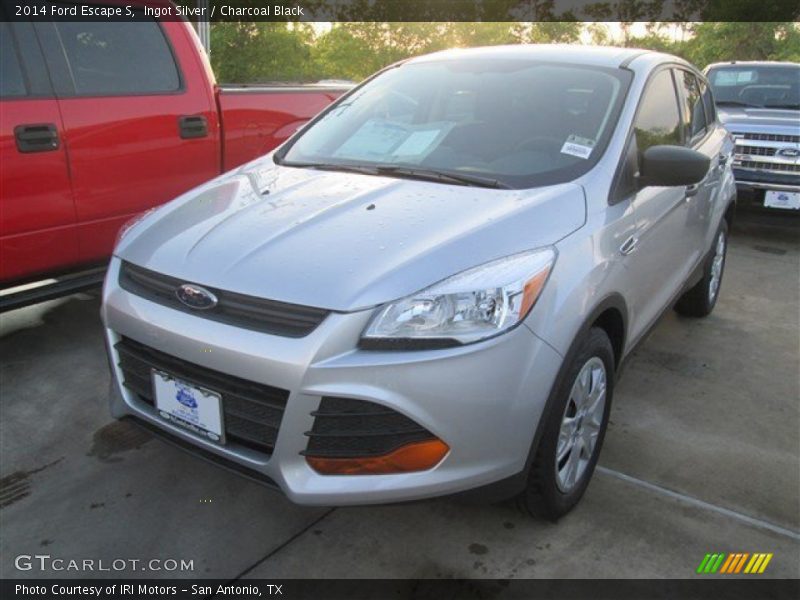 Ingot Silver / Charcoal Black 2014 Ford Escape S