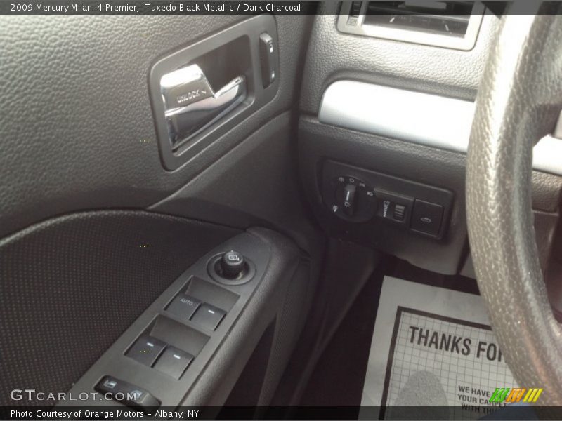 Tuxedo Black Metallic / Dark Charcoal 2009 Mercury Milan I4 Premier