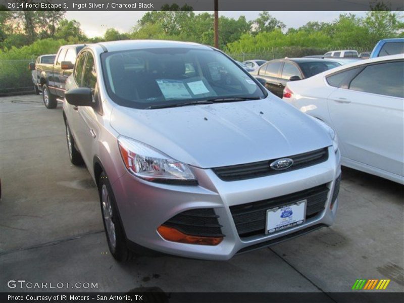 Ingot Silver / Charcoal Black 2014 Ford Escape S