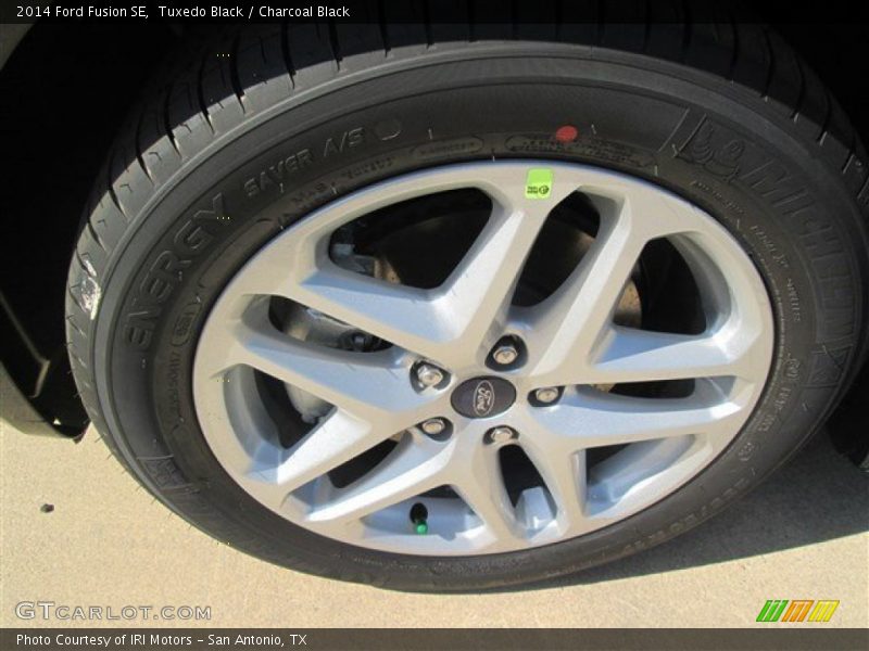 Tuxedo Black / Charcoal Black 2014 Ford Fusion SE