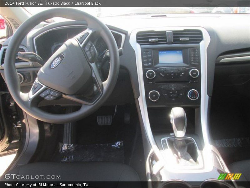 Tuxedo Black / Charcoal Black 2014 Ford Fusion SE