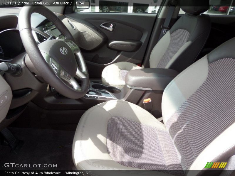 Ash Black / Taupe 2013 Hyundai Tucson GLS