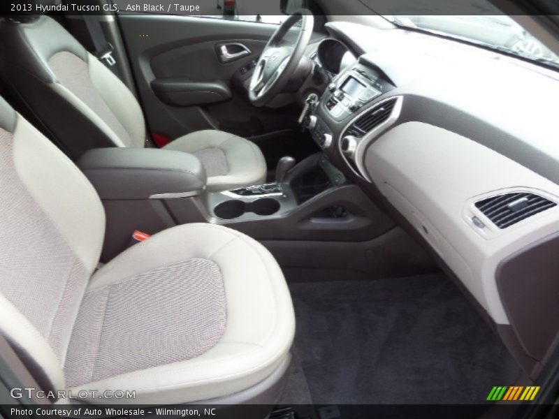 Ash Black / Taupe 2013 Hyundai Tucson GLS