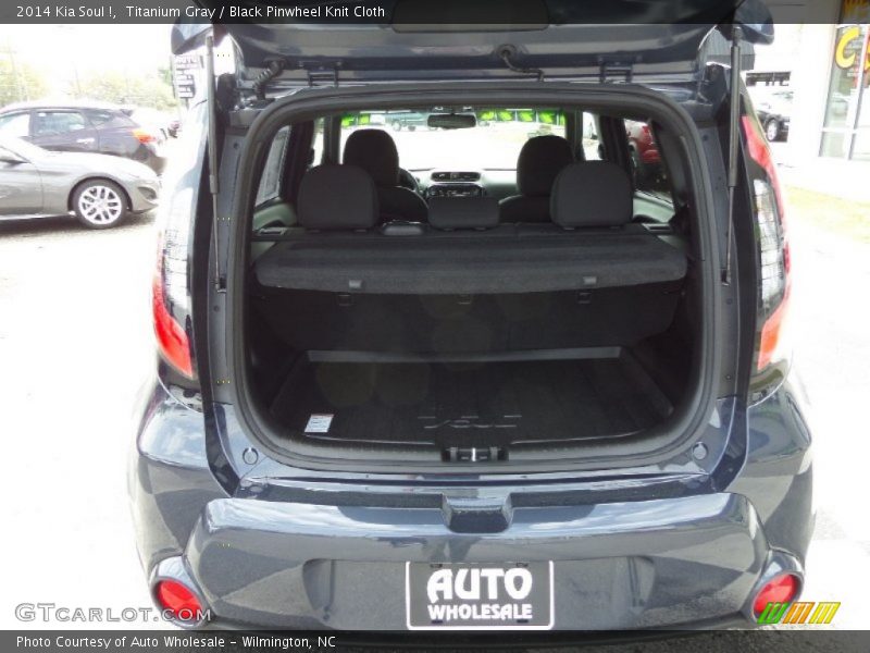 Titanium Gray / Black Pinwheel Knit Cloth 2014 Kia Soul !