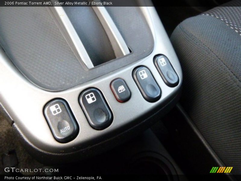 Silver Alloy Metallic / Ebony Black 2006 Pontiac Torrent AWD
