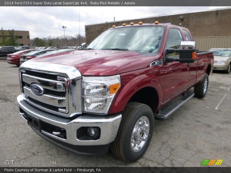 Front 3/4 View of 2014 F350 Super Duty Lariat SuperCab 4x4