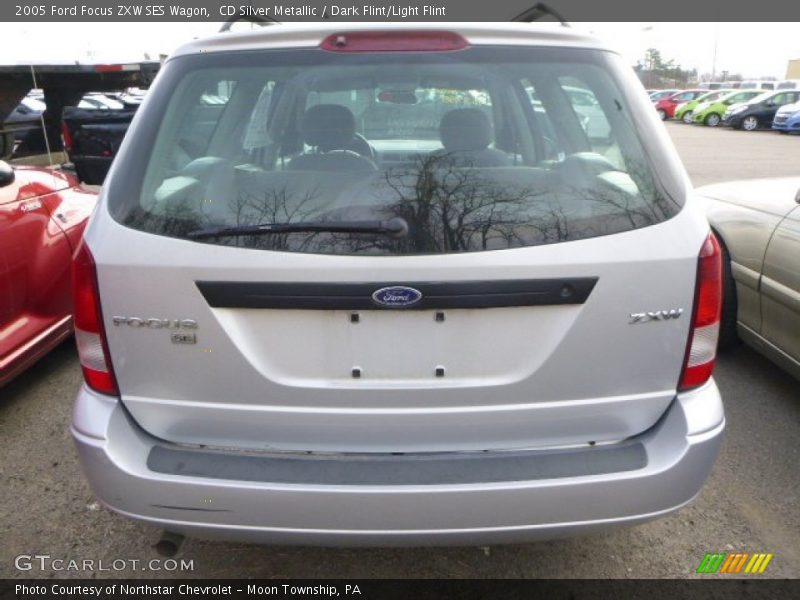 CD Silver Metallic / Dark Flint/Light Flint 2005 Ford Focus ZXW SES Wagon