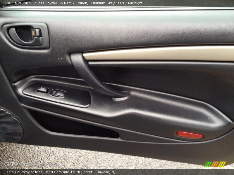 Titanium Gray Pearl / Midnight 2005 Mitsubishi Eclipse Spyder GS Remix Edition