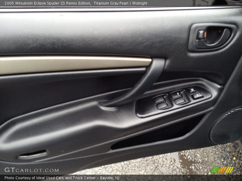 Titanium Gray Pearl / Midnight 2005 Mitsubishi Eclipse Spyder GS Remix Edition