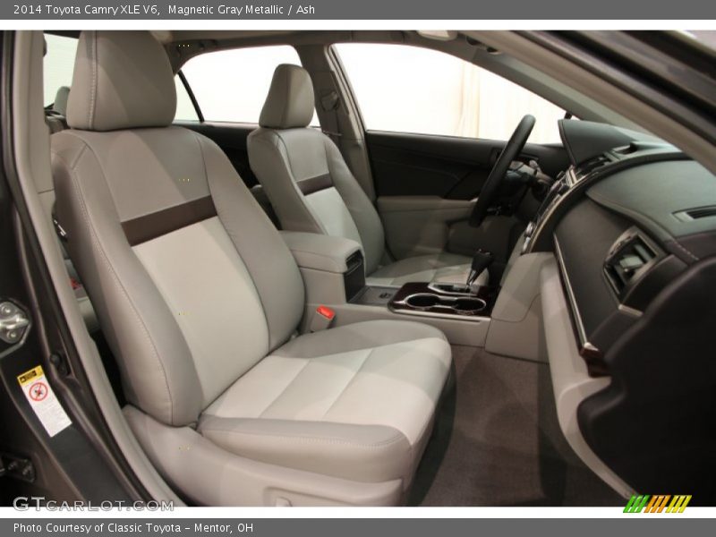 Magnetic Gray Metallic / Ash 2014 Toyota Camry XLE V6