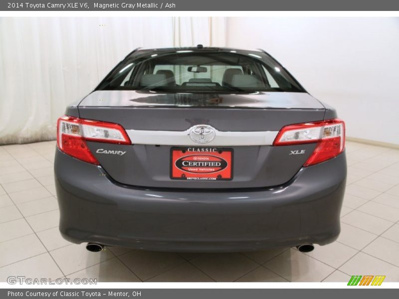 Magnetic Gray Metallic / Ash 2014 Toyota Camry XLE V6