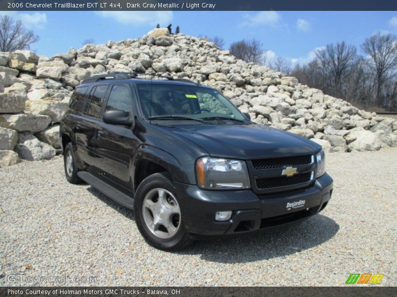 Front 3/4 View of 2006 TrailBlazer EXT LT 4x4