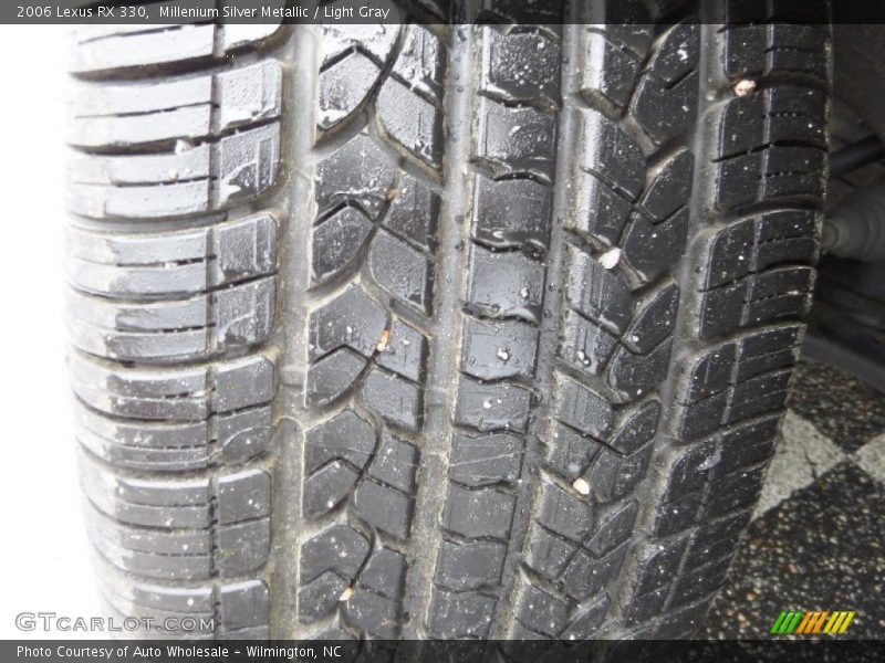 Millenium Silver Metallic / Light Gray 2006 Lexus RX 330