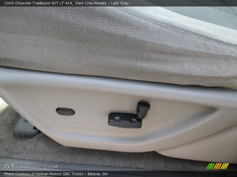 Dark Gray Metallic / Light Gray 2006 Chevrolet TrailBlazer EXT LT 4x4
