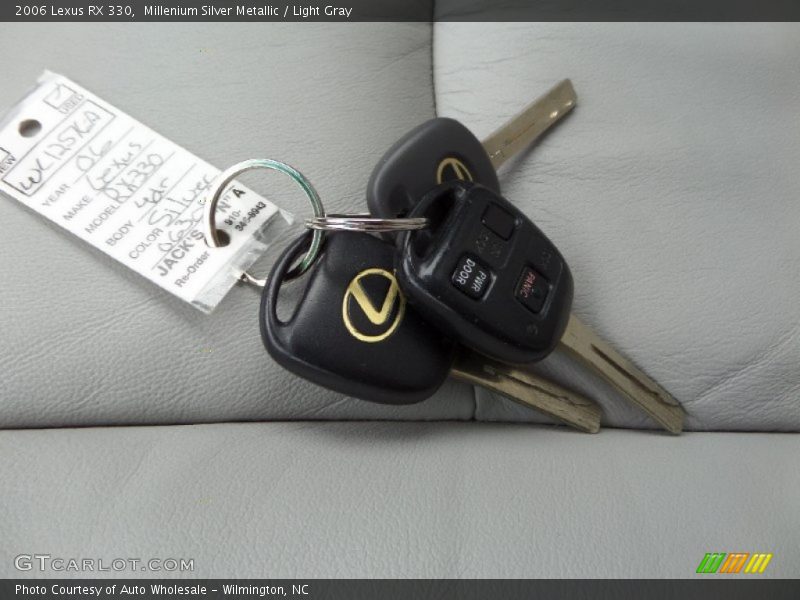 Millenium Silver Metallic / Light Gray 2006 Lexus RX 330