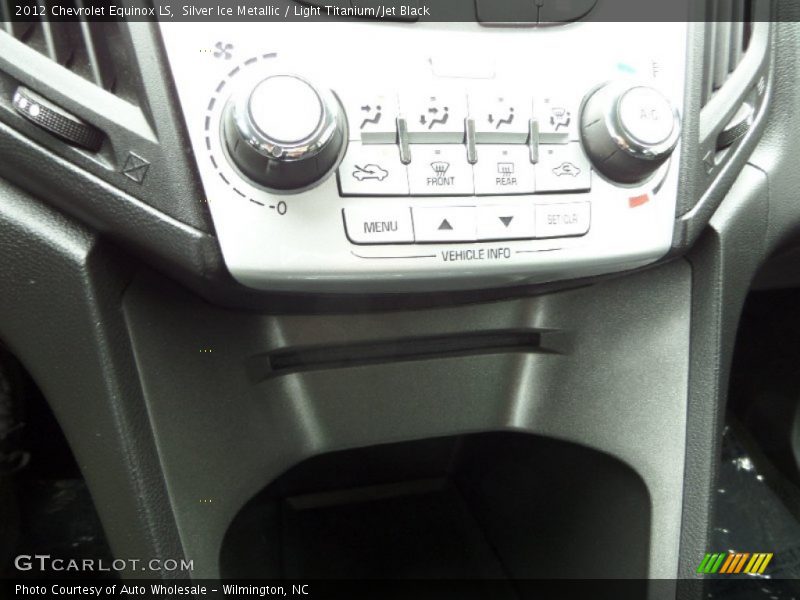 Silver Ice Metallic / Light Titanium/Jet Black 2012 Chevrolet Equinox LS
