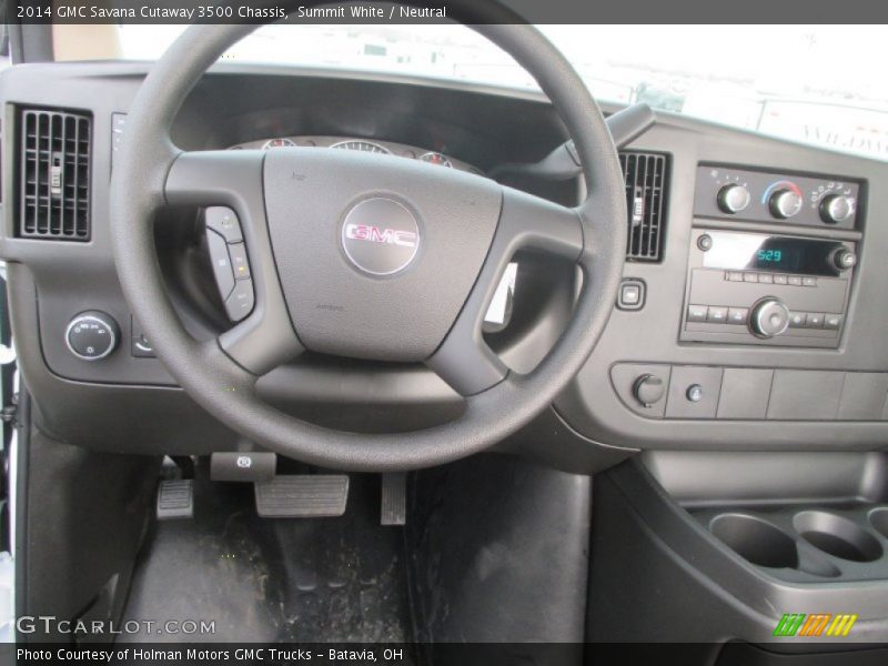 Summit White / Neutral 2014 GMC Savana Cutaway 3500 Chassis
