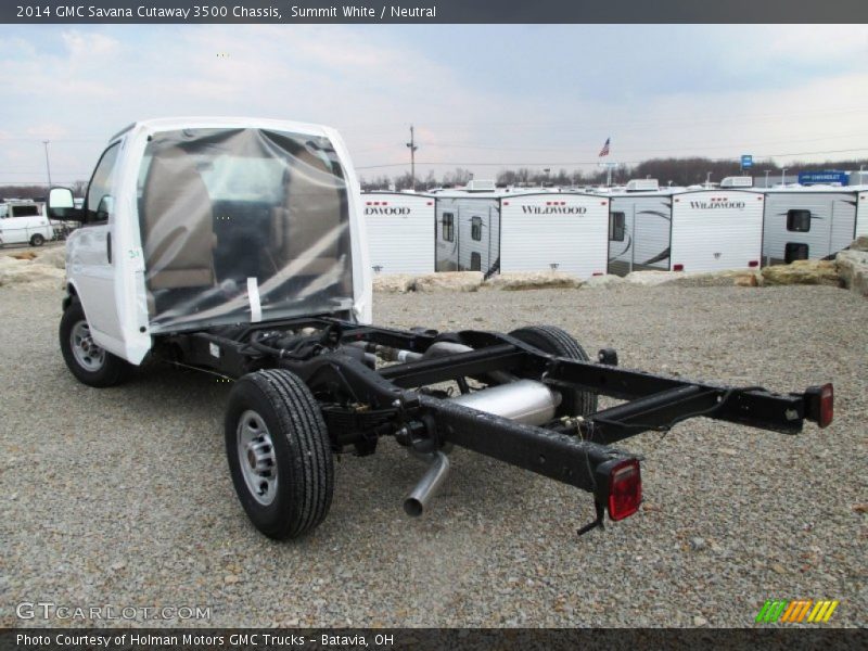  2014 Savana Cutaway 3500 Chassis Summit White