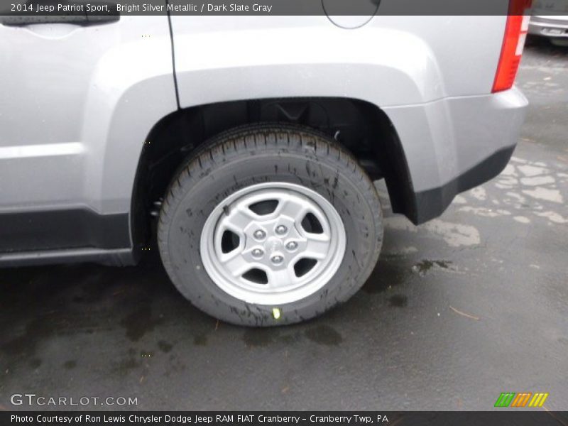 Bright Silver Metallic / Dark Slate Gray 2014 Jeep Patriot Sport