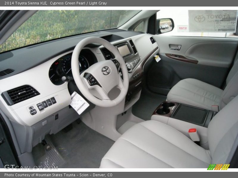 Cypress Green Pearl / Light Gray 2014 Toyota Sienna XLE