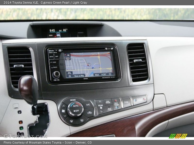 Cypress Green Pearl / Light Gray 2014 Toyota Sienna XLE