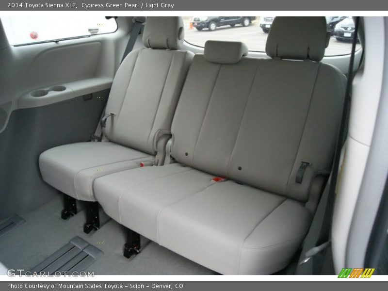 Cypress Green Pearl / Light Gray 2014 Toyota Sienna XLE