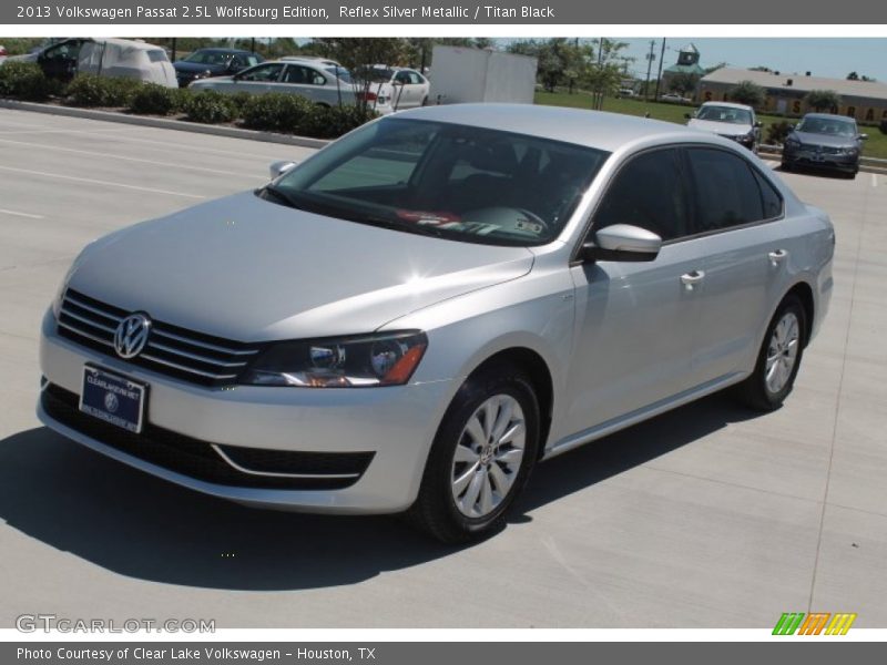 Reflex Silver Metallic / Titan Black 2013 Volkswagen Passat 2.5L Wolfsburg Edition