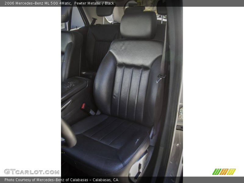 Front Seat of 2006 ML 500 4Matic