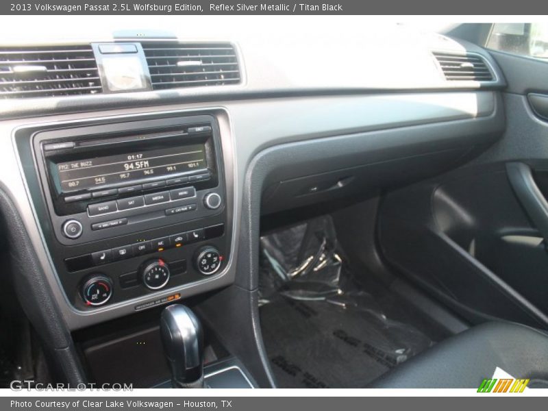 Reflex Silver Metallic / Titan Black 2013 Volkswagen Passat 2.5L Wolfsburg Edition